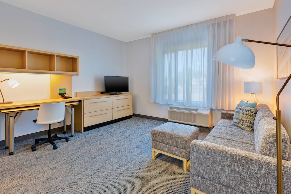 TownePlace Suites by Marriott Nashville Airport - photo 19