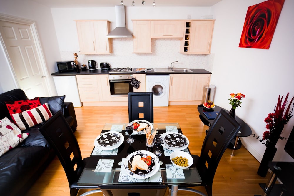 Bristol Serviced Lettings — 4-Star Luxury Hotel in Bristol, United Kingdom