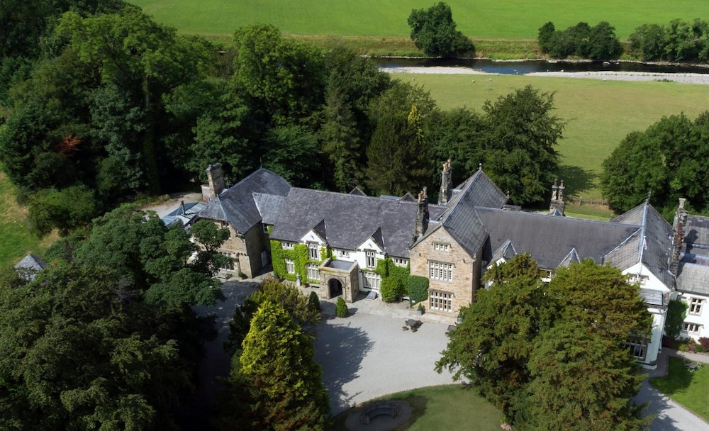 Mitton Hall Country House Hotel — 4-Star Luxury Hotel in Clitheroe, United Kingdom
