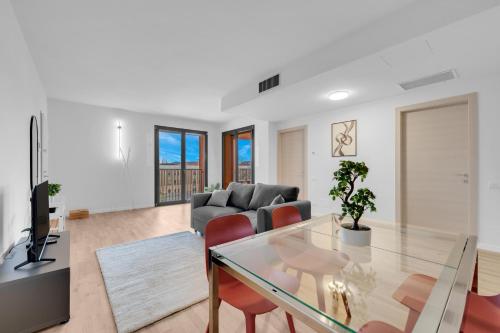 Cefalonia Garden with Terrace & Garage by NDP rent — 4-Star Luxury Hotel in Milan, Italy