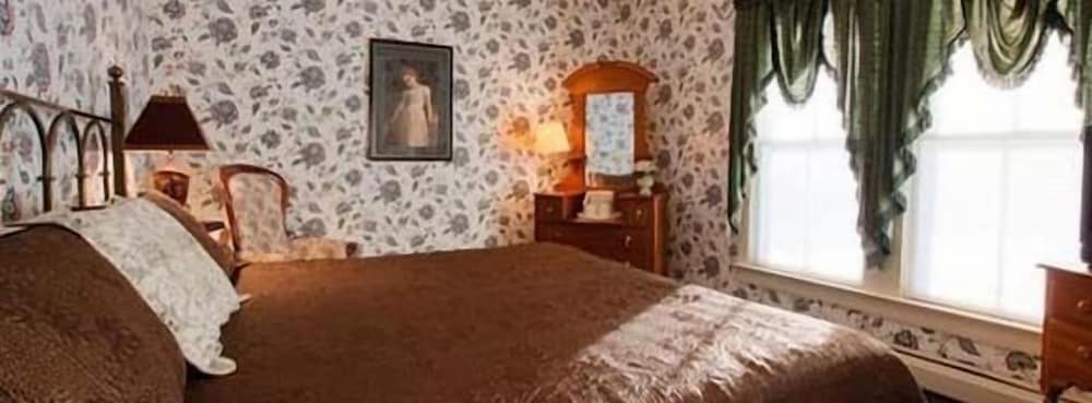Stroudsmoor Country Inn - photo 8