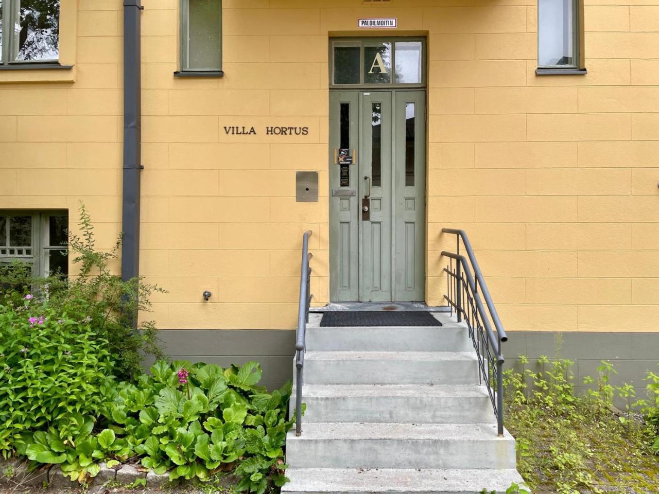 Kotimaailma Aparthotel Villa Hortus Turku — hotel near Turku Airport