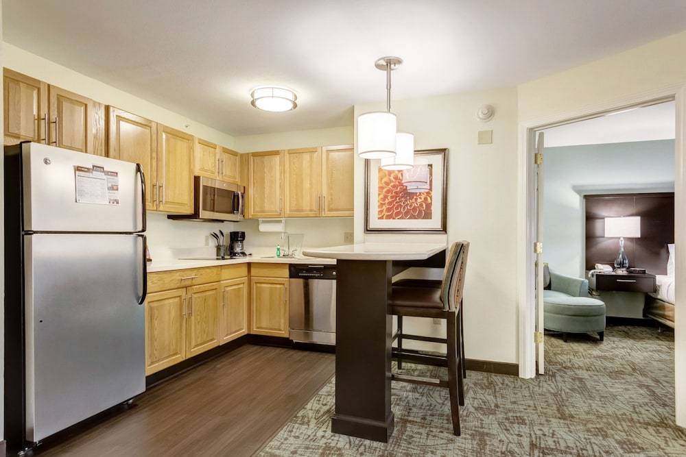 Staybridge Suites O'Fallon Chesterfield by IHG - photo 43