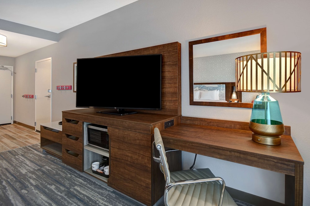 Hampton Inn Tucson Downtown - photo 10