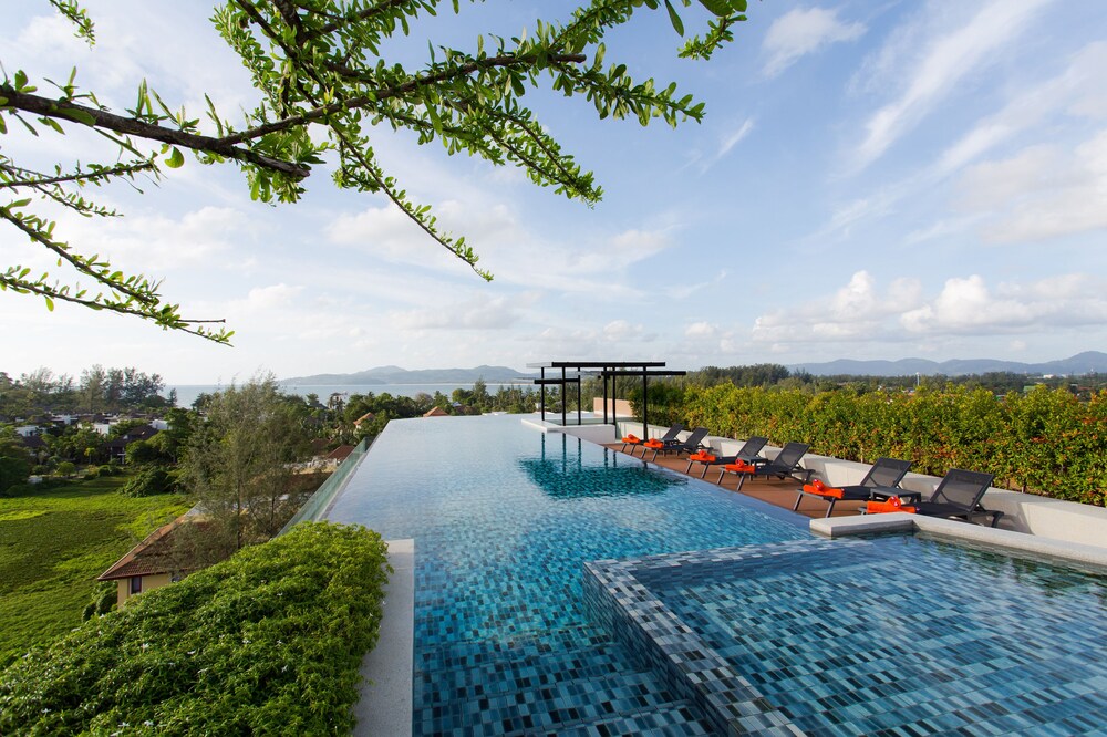 6th Avenue Surin Beach — 4-Star Luxury Hotel in Phuket, Thailand