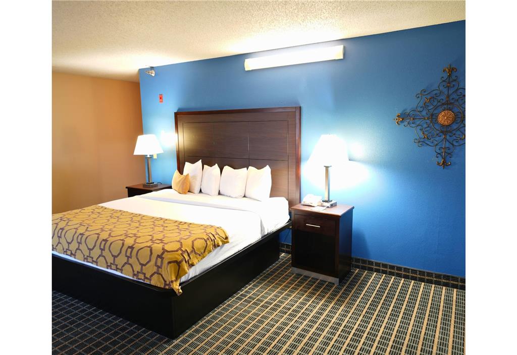 Baymont by Wyndham Marshalltown - photo 38