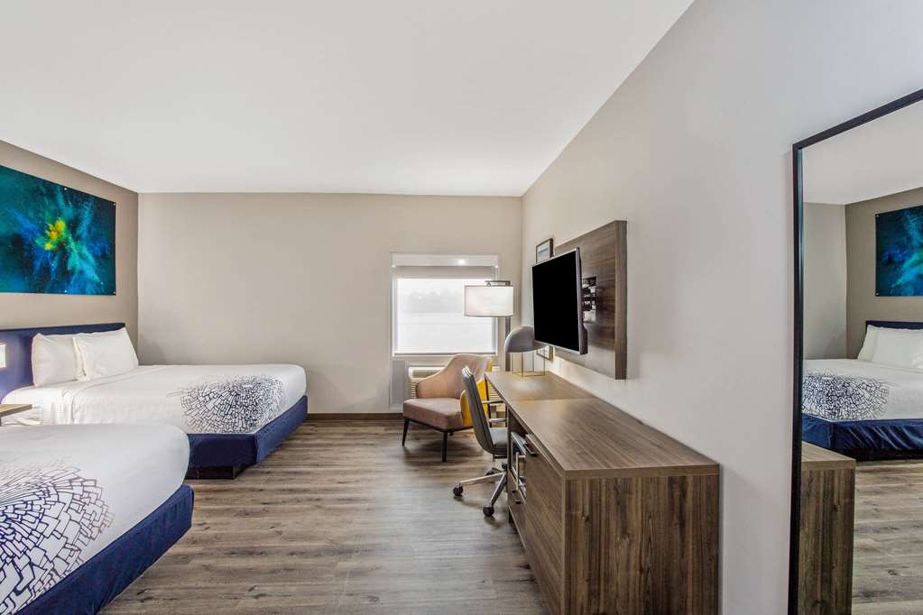 La Quinta Inn & Suites by Wyndham Miramar Beach Destin - photo 17