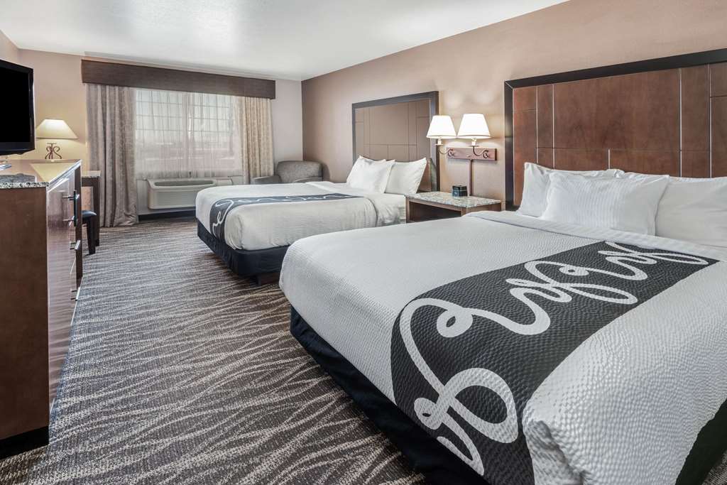 La Quinta Inn & Suites by Wyndham Belgrade Bozeman Airport - photo 18