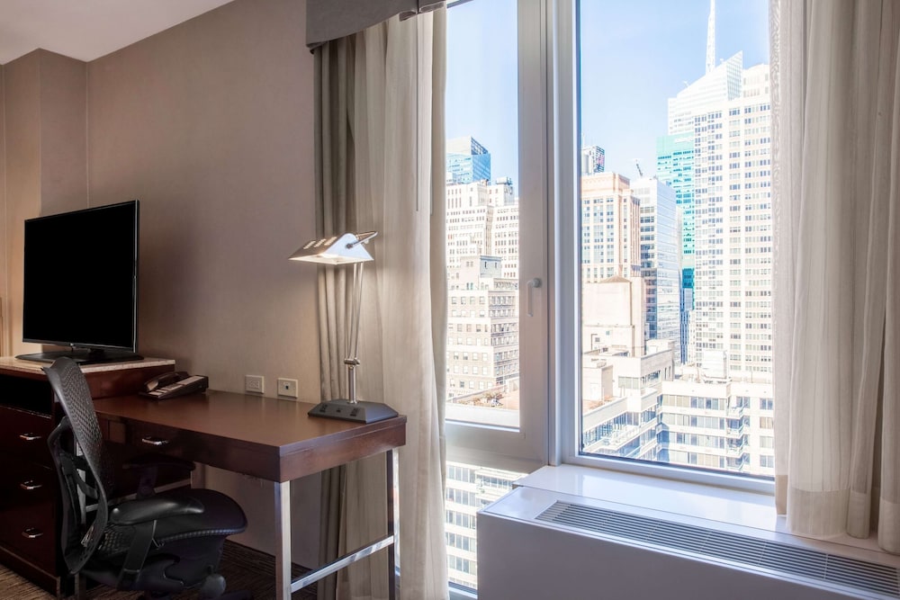 Hilton Garden Inn New York West 35th Street - photo 21