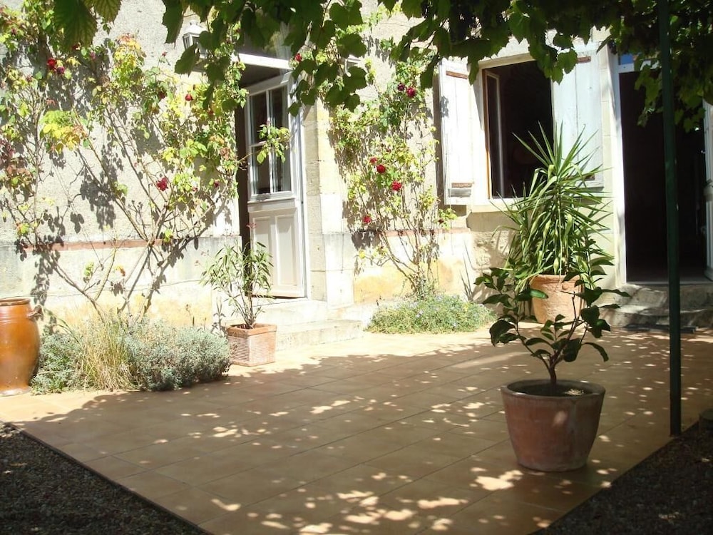 La Tonnelle - carbon neutral hotel in Vouvray