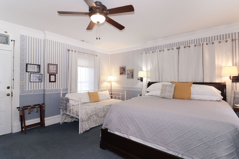 Loganberry Inn - photo 32