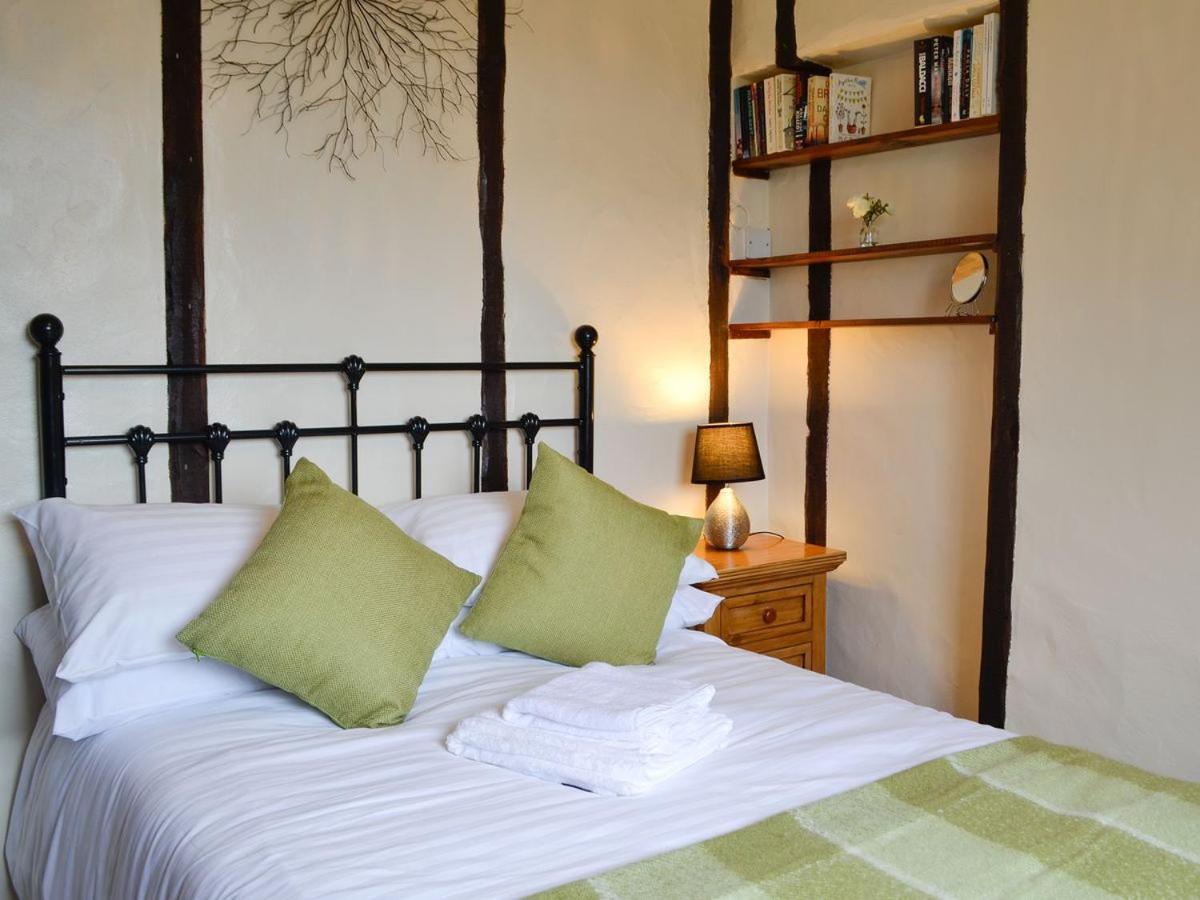Tollgate Cottage — 4-Star Luxury Hotel in Halesworth, United Kingdom