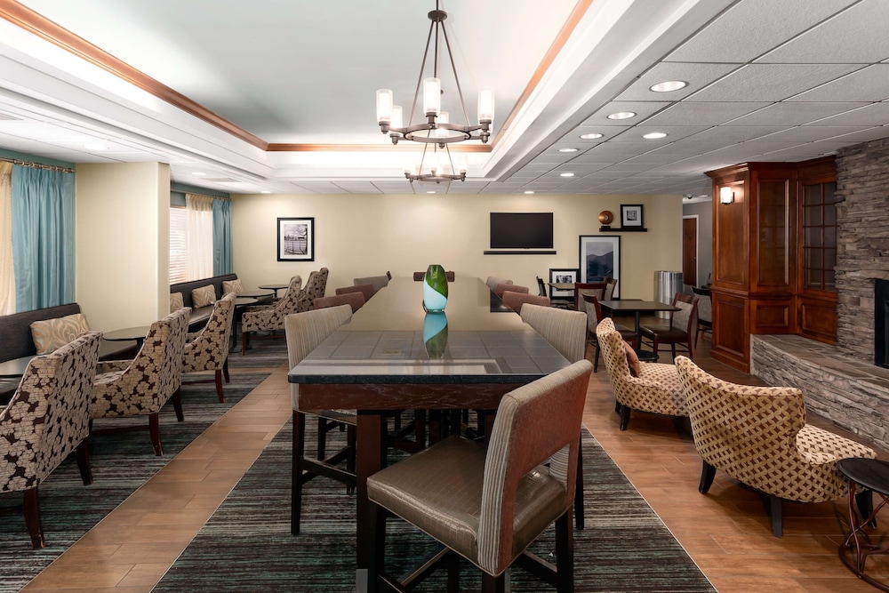 Hampton Inn Kingsport - photo 28
