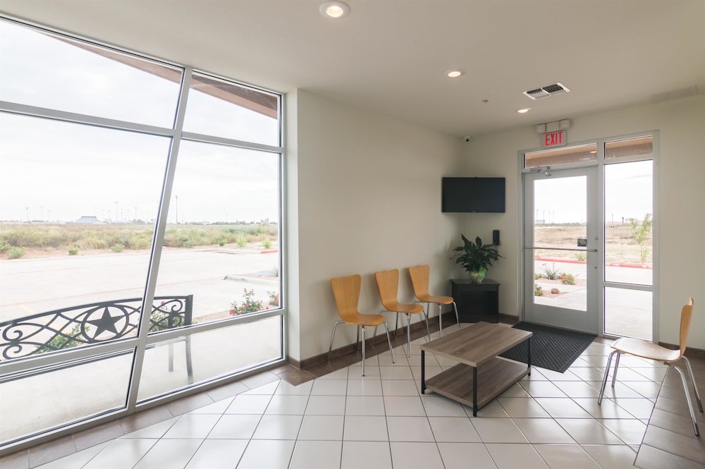 Days Inn & Suites by Wyndham Colorado City I 20 - photo 19
