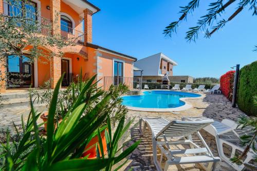 Villa Imagine — 4-Star Luxury Hotel in Visignano, Croatia
