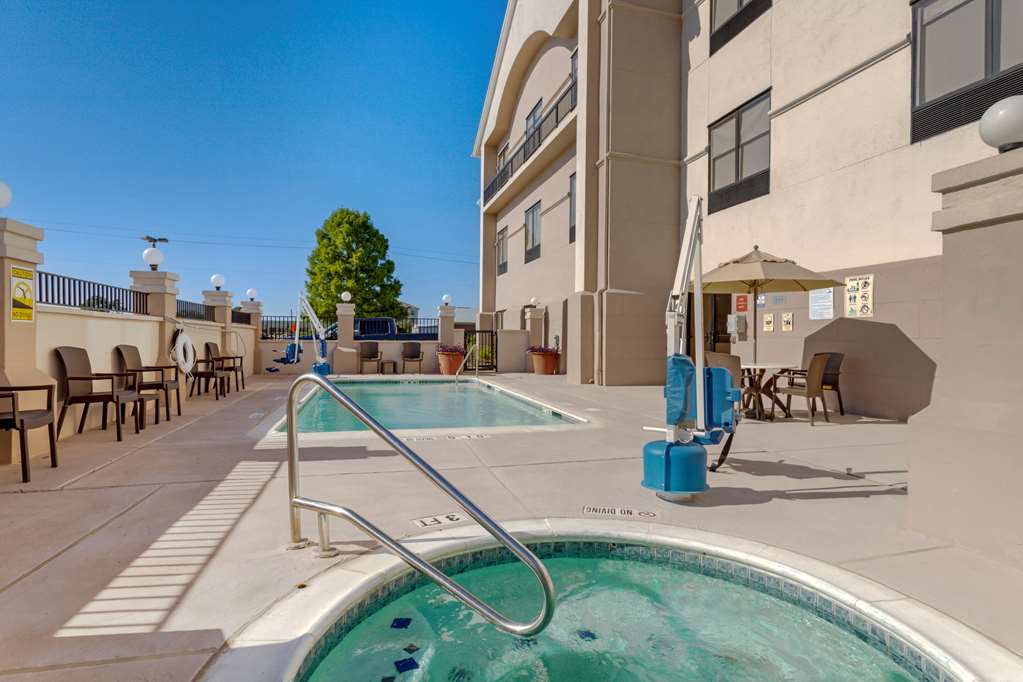 Comfort Suites La Porte Baytown - photo 41