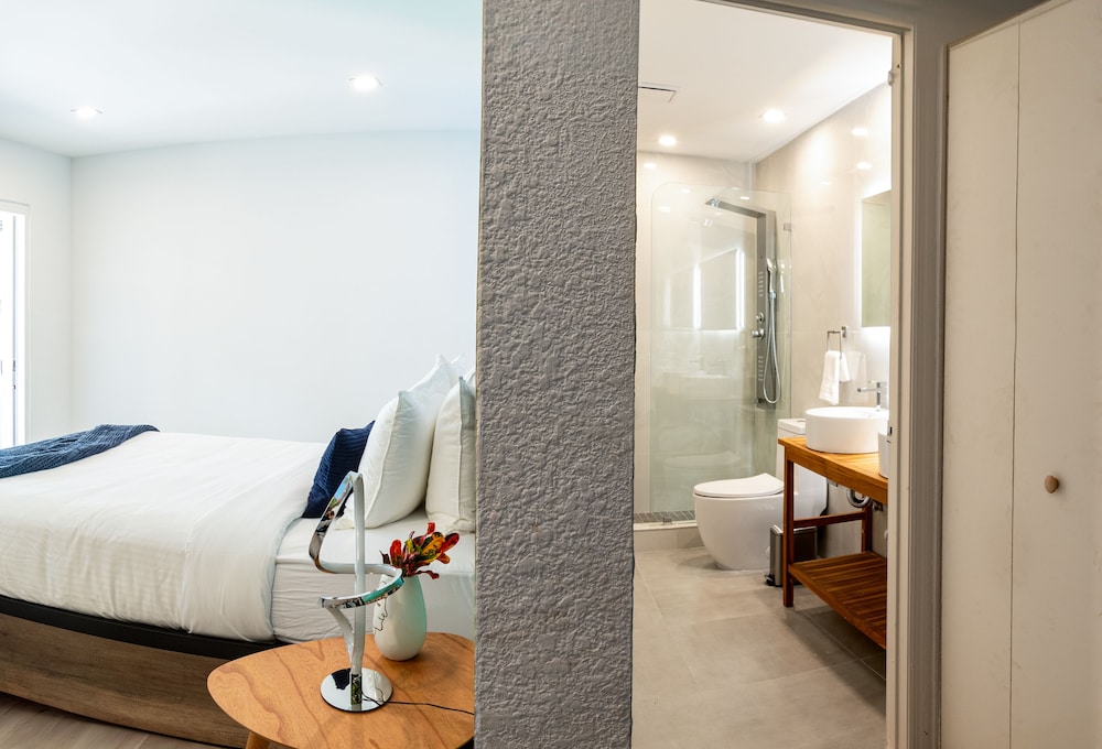 The Lauderdale Boutique Hotel - featured photo