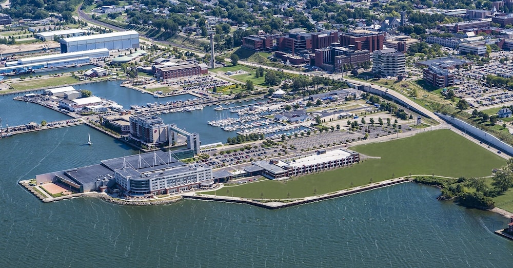 Courtyard by Marriott Erie Bayfront - photo 82