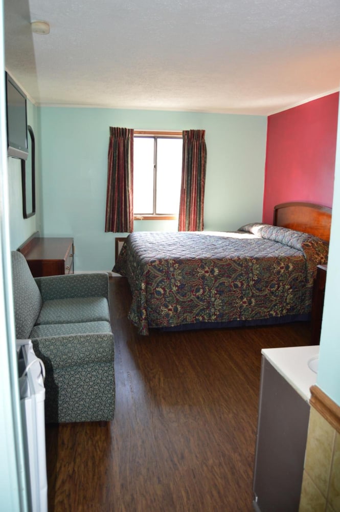 Budget Inn of Claypool Hill - photo 15