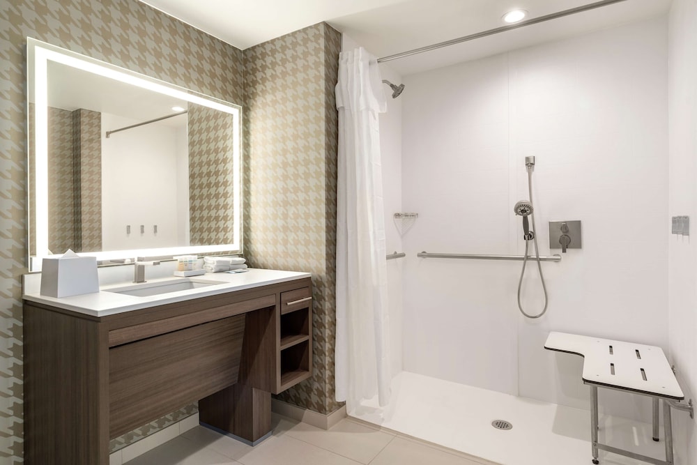 Home2 Suites By Hilton Woodland Hills - photo 31