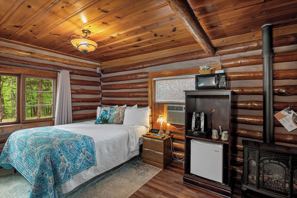Tall Pines Inn - photo 24