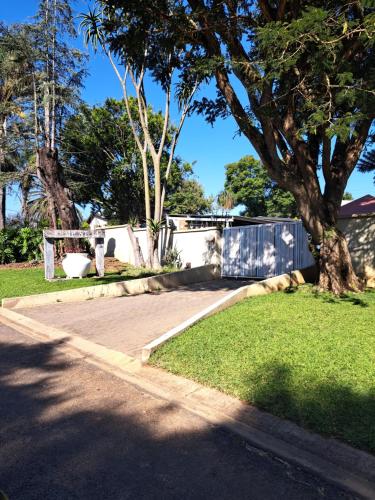 Stay Eazi — 4-Star Luxury Hotel in Piet Retief, South Africa