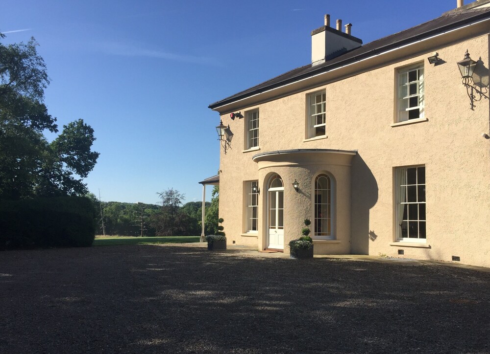 Llwynhelig Manor in Llandeilo, United Kingdom
