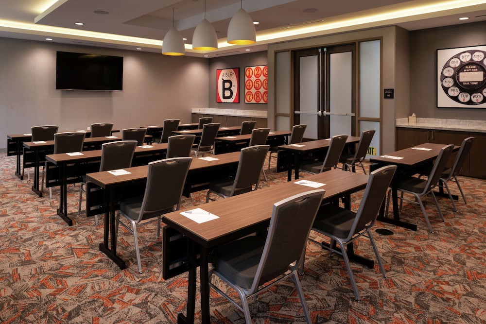 Hampton Inn & Suites Buena Park - photo 49