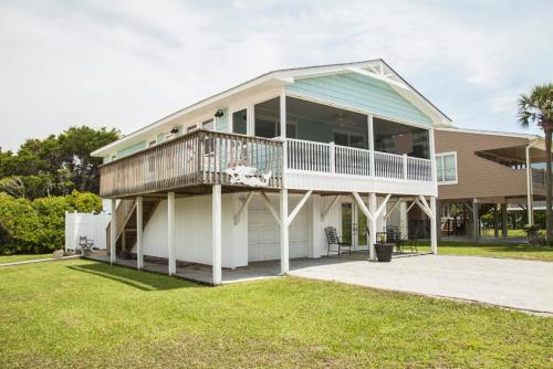 Sunkissed 2 by Oak Island Accommodations - photo 12