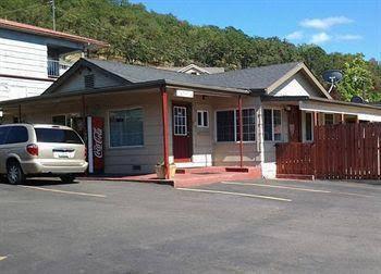 Roseburg Inn - photo 2