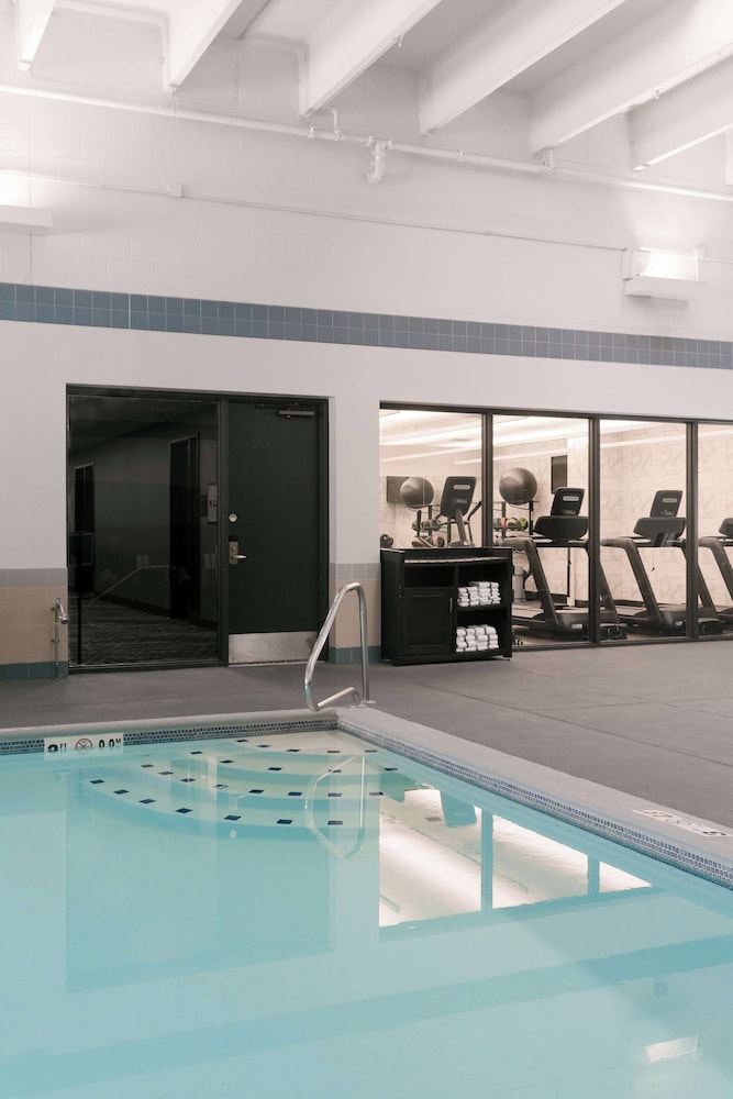 DoubleTree by Hilton Lansing - photo 26
