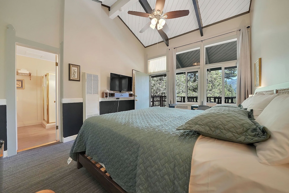 Narrow Gauge Inn - photo 27