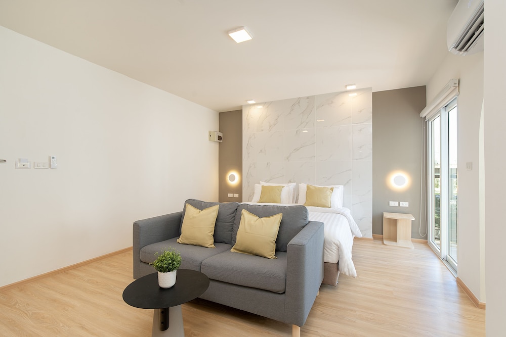 Diya Hotel Bangkok — hotel in Phra Khanong
