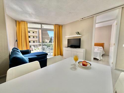 Torres de Yomely M2g in Playa De Las Americas, Spain