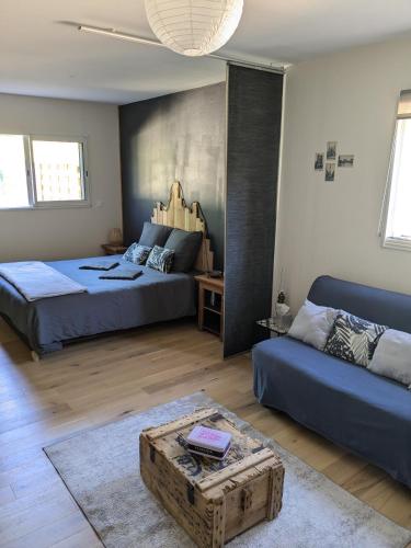 Les Isatis - carbon neutral hotel in Montarnaud