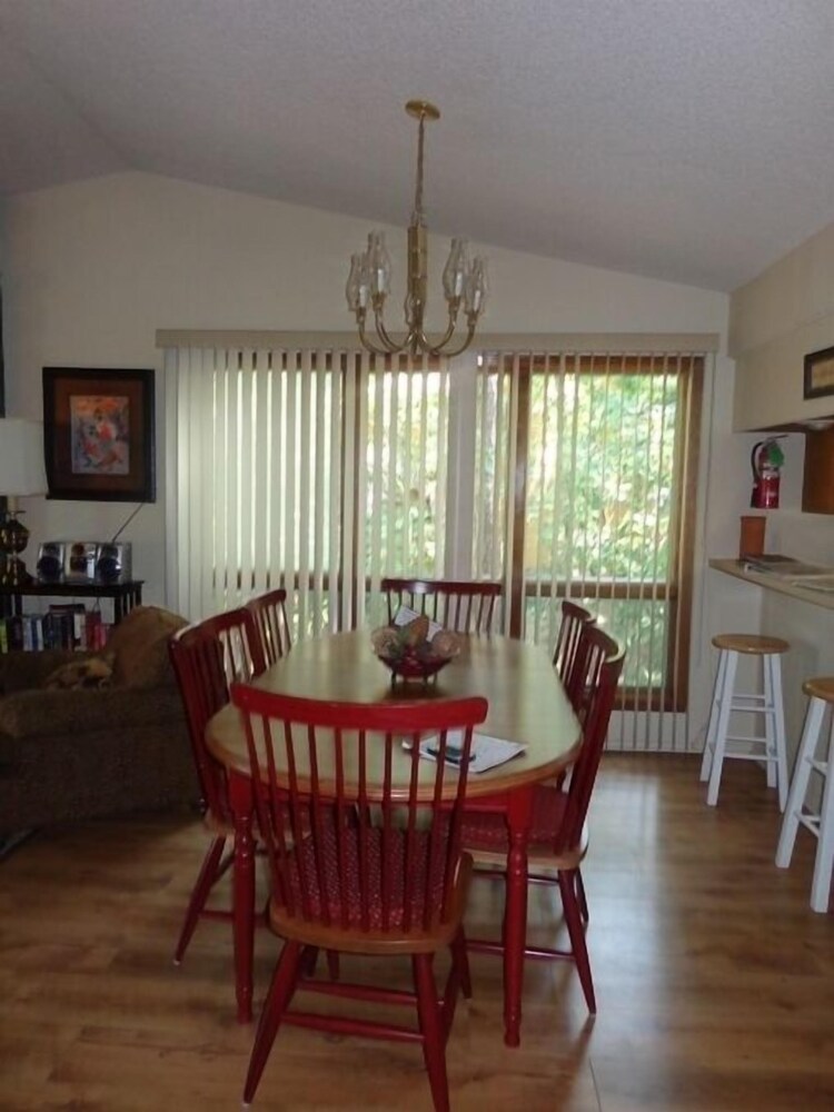 Mountain Harbor Resort and Spa - photo 29