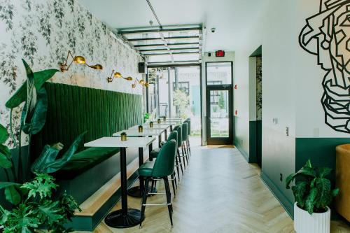 Vandyke Bed & Beverage - photo 18
