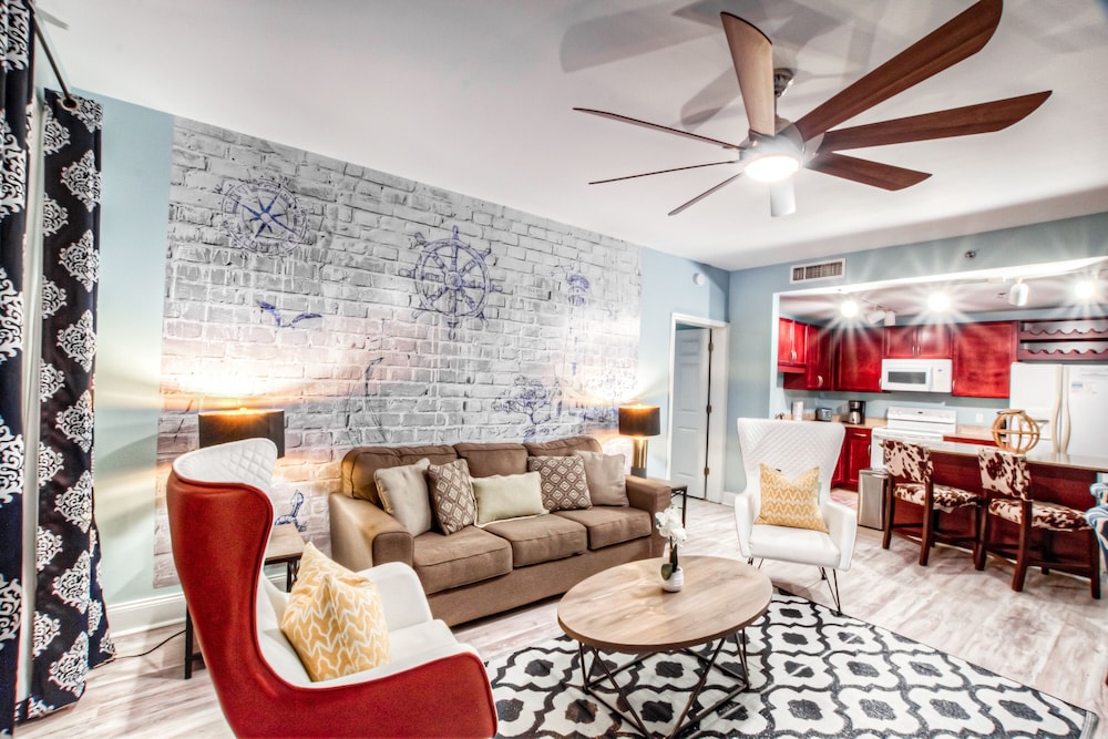 Laketown Wharf Resort by Aneliya's Rentals - photo 487