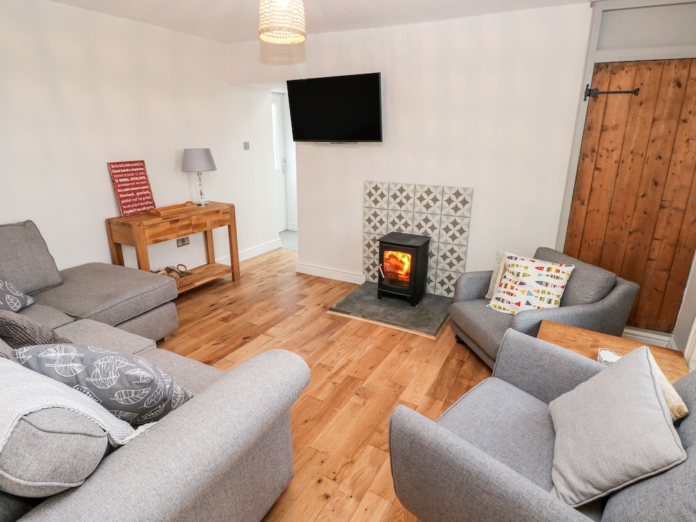 Coeden Bach — 4-Star Luxury Hotel in Burry Port, United Kingdom
