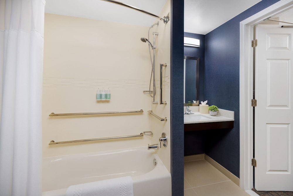 Residence Inn by Marriott Boston Franklin - photo 24
