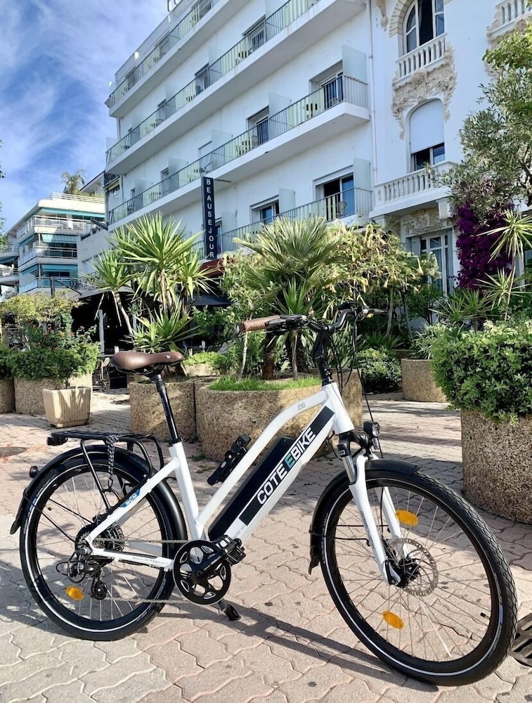 Hôtel Le Beau Séjour - carbon neutral hotel in Saint-Raphael
