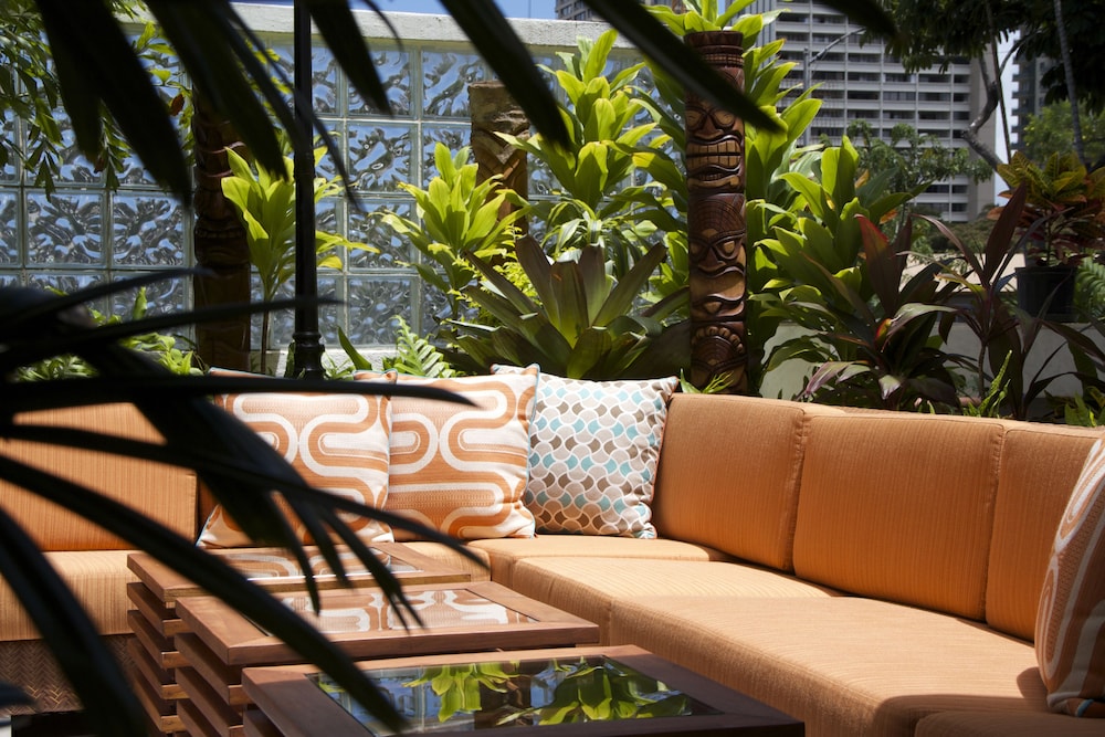 Oasis Hotel Waikiki - photo 10