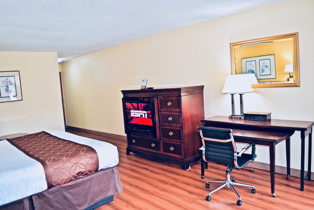 Days Inn by Wyndham Burleson Ft. Worth - photo 23