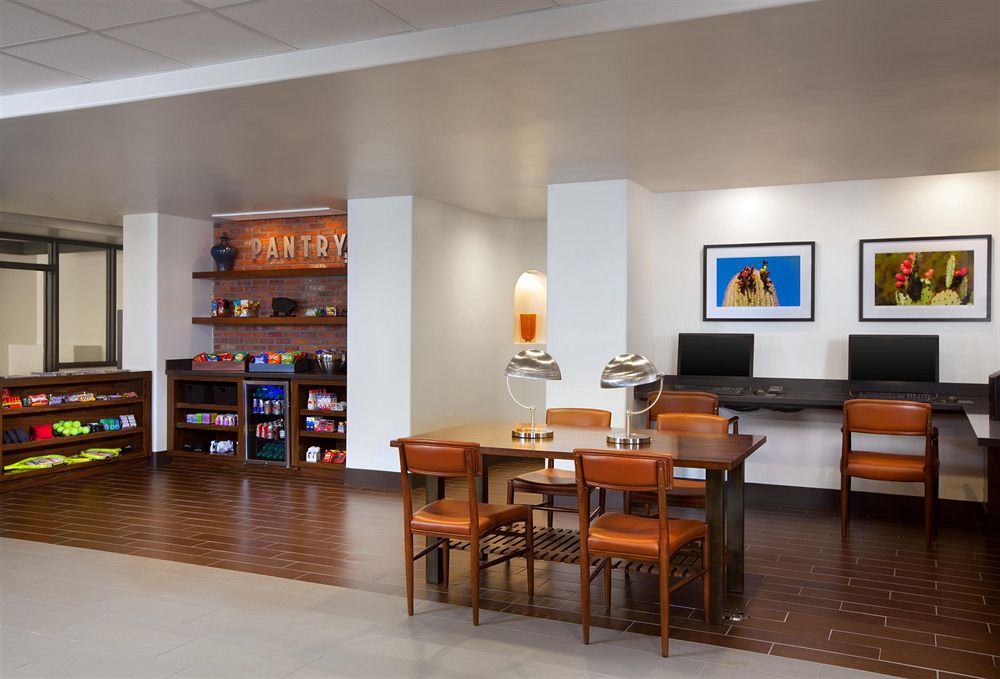 Four Points by Sheraton Phoenix South Mountain - photo 5