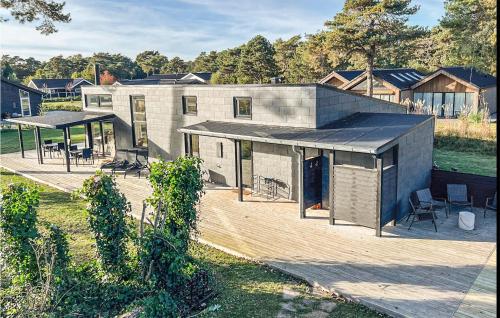 Beautiful Home In Nexø With Wifi — 5-Star Luxury Hotel in Nexo, Denmark