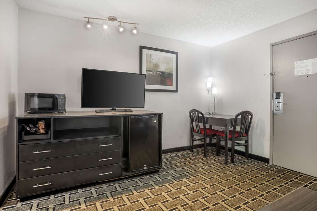 Comfort Suites Nashville Airport BNA - photo 14