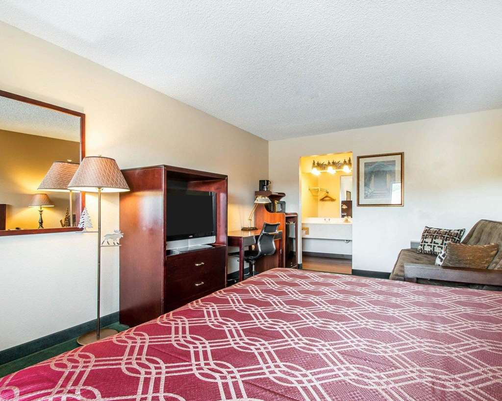 Econo Lodge Springfield I 44 - photo 9