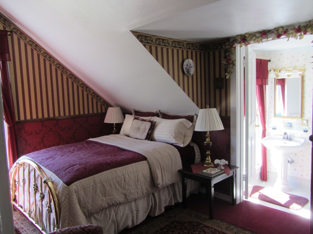 Nicholson House at Beaujolais - photo 19