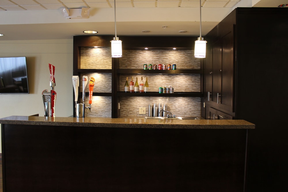 Wyndham Garden Lancaster CA - photo 18