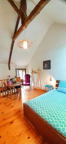Chez Alex - carbon neutral hotel in Unknown City